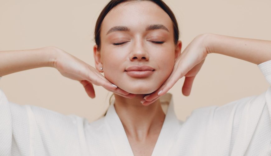 5 Face Yoga Excercises For Glowing Skin